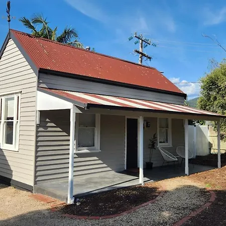 'Pickett'S Cottage' - Circa 1868 - Oldest In Knox! Boronia Exterior photo