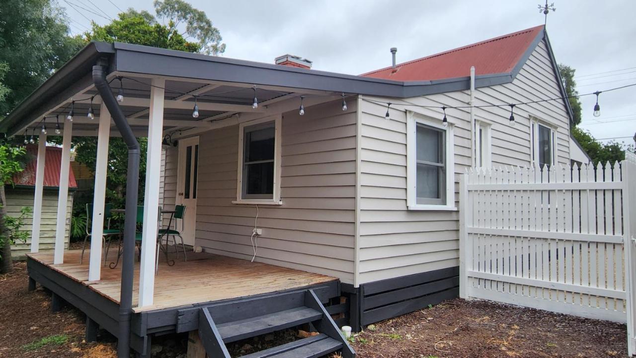 'pickett's Cottage' - Circa 1868 - Oldest In Knox! Holiday home
